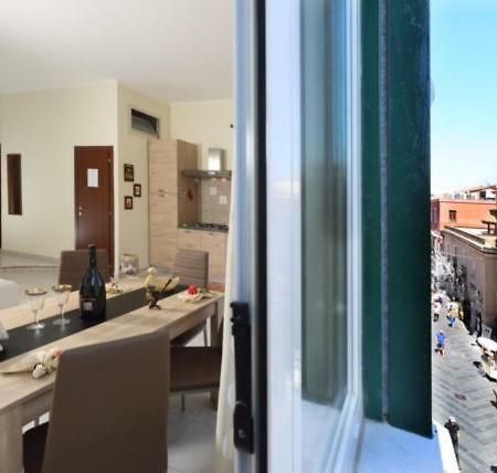 Corso Umberto Piazza Duomo Apartman Taormina Kültér fotó